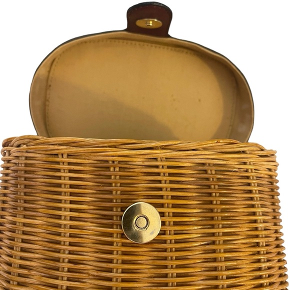 Vintage Etienne Aigner Wicker and Leather Crossbody Handbag - Picture 11 of 14